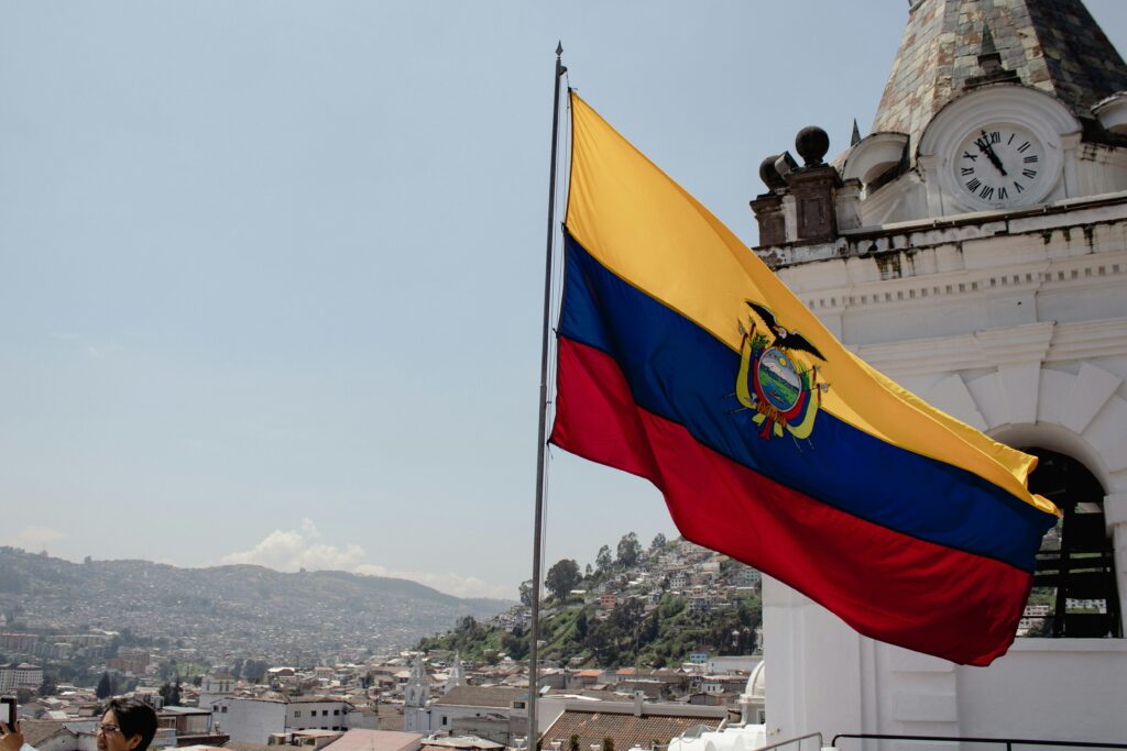Mejores países para emigrar desde Venezuela 11 bandera ecuador